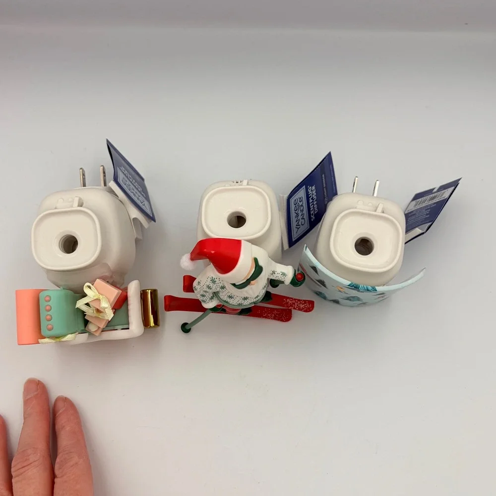 Yankee Candle‎ ScentPlug Diffuser Base Set Winter Ski Santa Sleigh Gifts